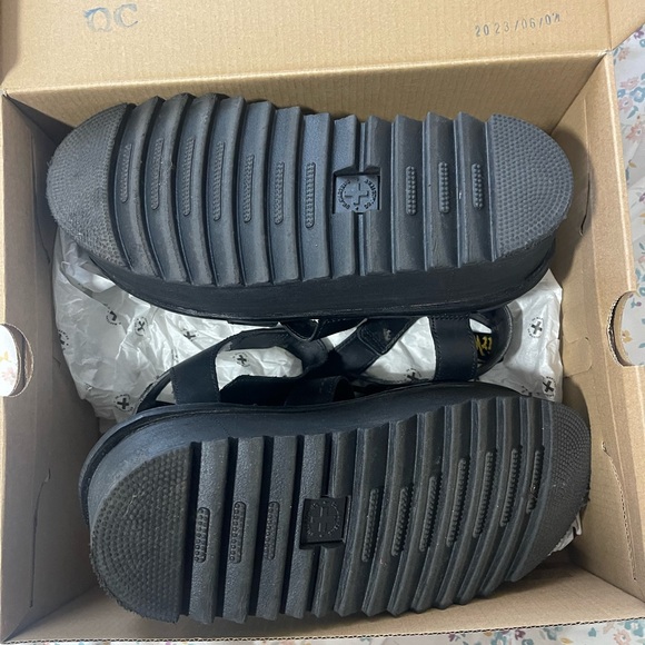 Blair Black Hydro Quad Sandals - Picture 2 of 6